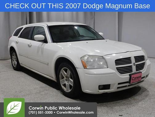 2007 Dodge Magnum Base