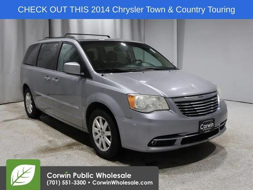2014 Chrysler Town & Country Touring