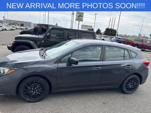 Blue 2018 Subaru Impreza 2.0i