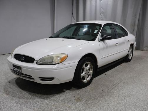 2005 Ford Taurus SE