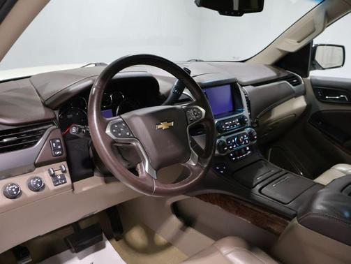 White Diamond Tricoat 2015 Chevrolet Suburban 1500 LTZ