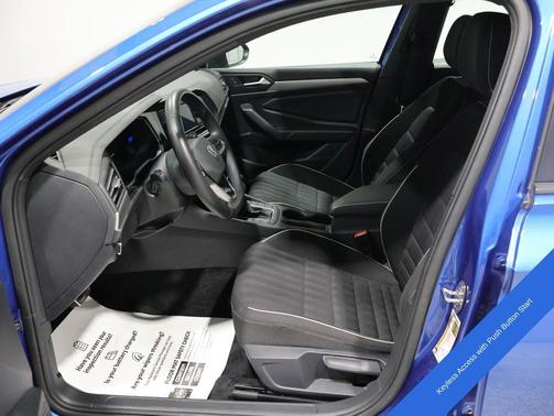 Rising Blue 2024 Volkswagen Jetta 1.5T Sport