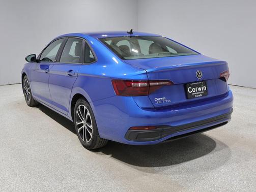 Rising Blue 2024 Volkswagen Jetta 1.5T Sport