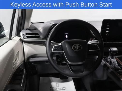2021 Toyota Sienna LE