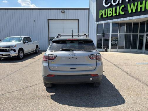 Billet Silver Metallic Clearcoat 2018 Jeep Compass Latitude