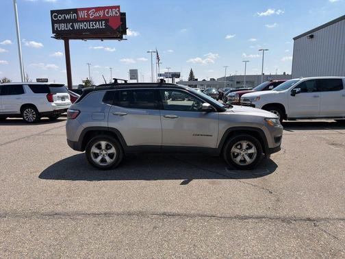 Billet Silver Metallic Clearcoat 2018 Jeep Compass Latitude