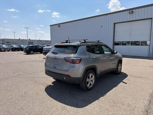 Billet Silver Metallic Clearcoat 2018 Jeep Compass Latitude