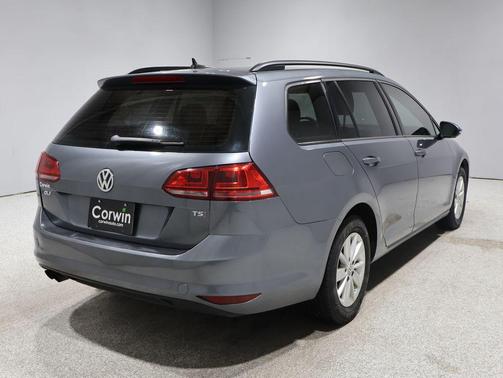 2015 Volkswagen Golf SportWagen TSI S 4-Door