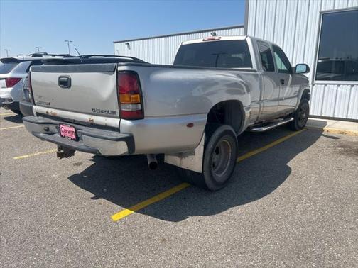 2004 Chevrolet Silverado 3500 LS Extended Cab