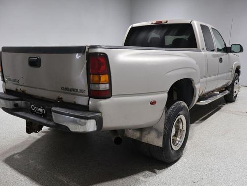2004 Chevrolet Silverado 3500 LS Extended Cab