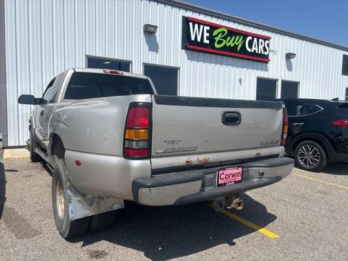 2004 Chevrolet Silverado 3500 LS Extended Cab
