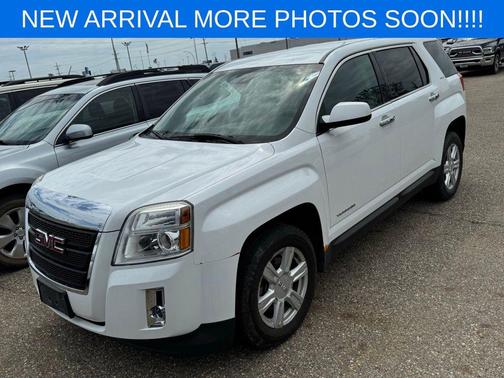 Champagne Silver 2015 GMC Terrain SLE-1