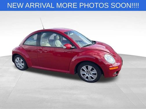 2008 Volkswagen New Beetle S