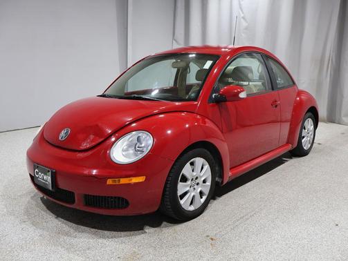 2008 Volkswagen New Beetle S