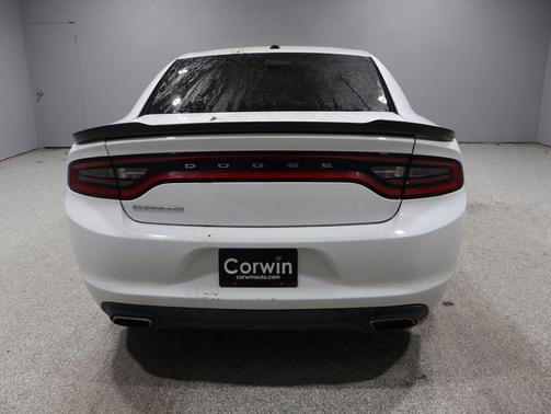 2015 Dodge Charger SE