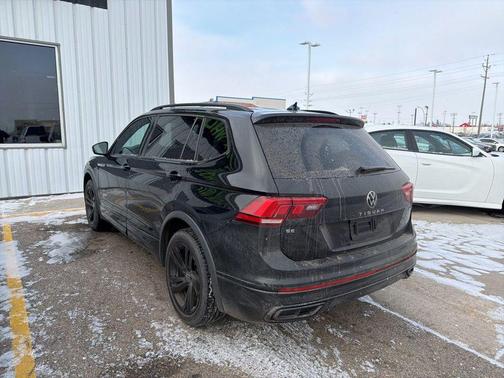 2023 Volkswagen Tiguan 2.0T SE R-Line Black 4MOTION