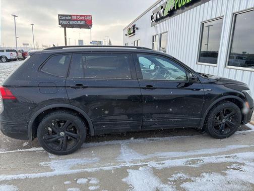 2023 Volkswagen Tiguan 2.0T SE R-Line Black 4MOTION