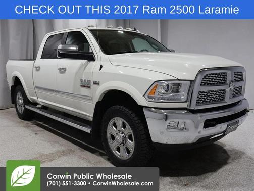 2017 RAM 2500 Laramie Crew Cab 4x4 6'4' Box