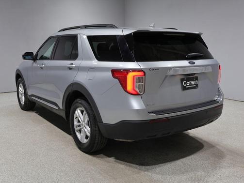 Iconic Silver Metallic 2020 Ford Explorer XLT