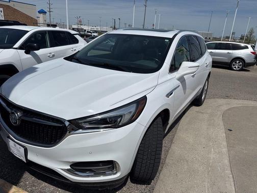 Summit White 2018 Buick Enclave Premium