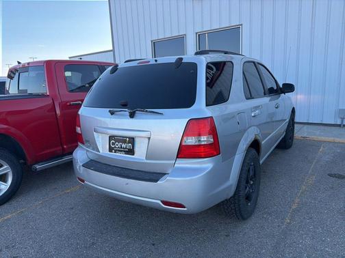 Silver 2009 Kia Sorento LX