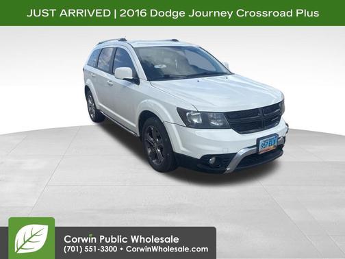 White 2016 Dodge Journey Crossroad
