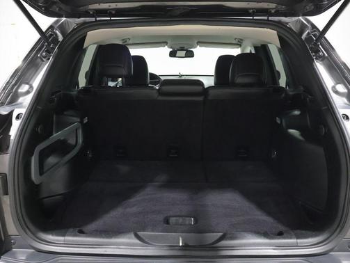Granite Crystal Metallic Clearcoat 2018 Jeep Cherokee Latitude Plus