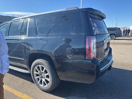 Onyx Black 2019 GMC Yukon XL Denali