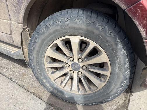 White Platinum Metallic Tri-Coat 2015 Ford Expedition XLT