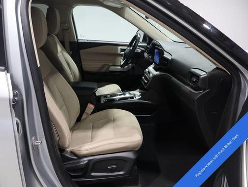 Iconic Silver 2022 Ford Explorer XLT