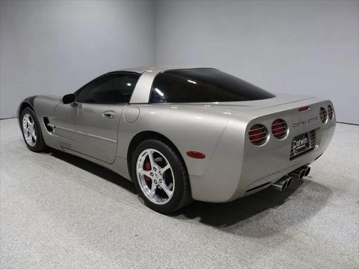 2000 Chevrolet Corvette Base