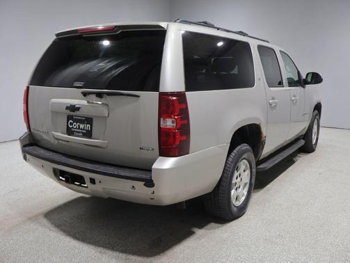 Silver Birch 2009 Chevrolet Suburban 1500 LT2