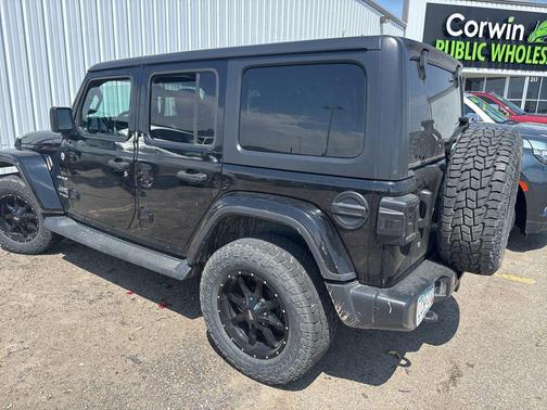 Black Clearcoat 2018 Jeep Wrangler Unlimited Sahara