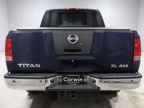 2011 Nissan Titan SL