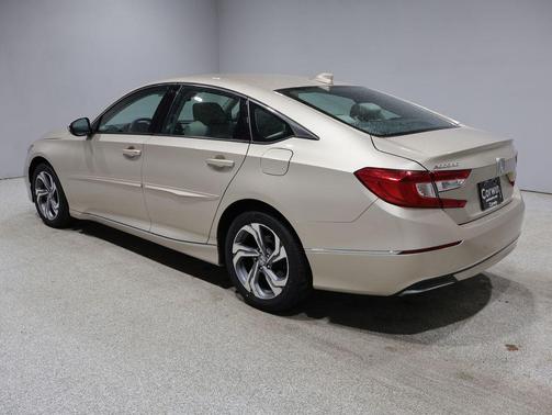 Crystal Black Pearl 2018 Honda Accord EX