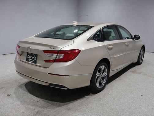 Crystal Black Pearl 2018 Honda Accord EX