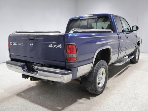 Blue 2001 Dodge Ram 1500