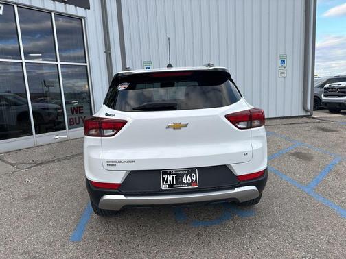 Summit White 2023 Chevrolet Trailblazer LT