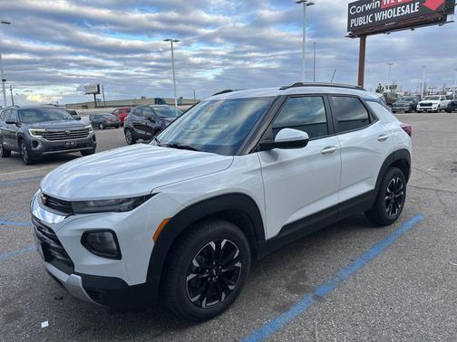 Summit White 2023 Chevrolet Trailblazer LT