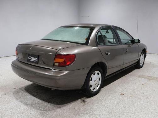 2001 Saturn SL 1