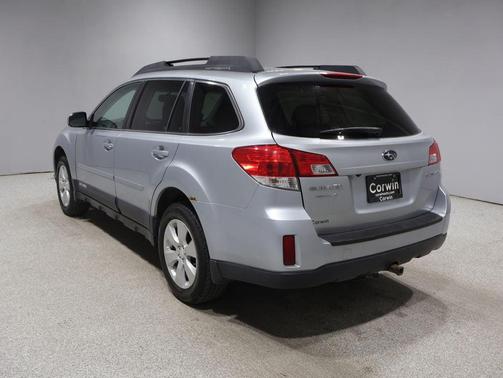 Ice Silver 2012 Subaru Outback 2.5i Premium