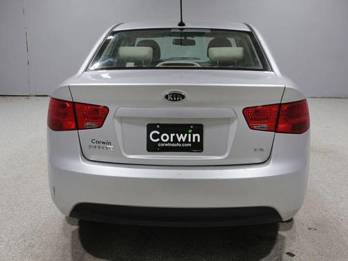 Bright Silver Metallic 2013 Kia Forte EX