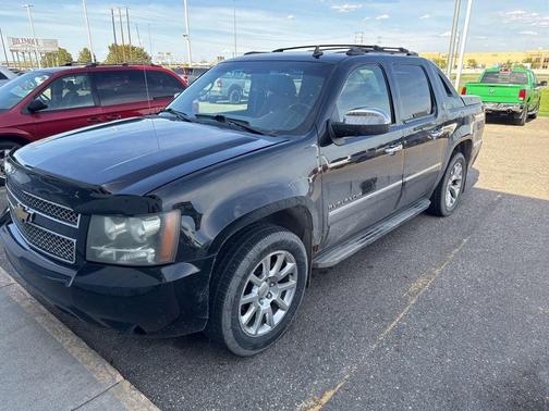 Black 2013 Chevrolet Avalanche LTZ