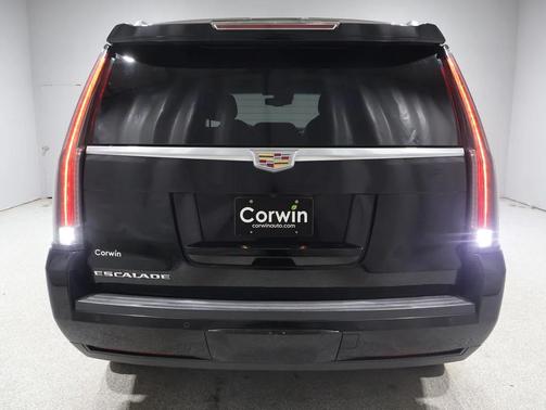 2015 Cadillac Escalade Luxury