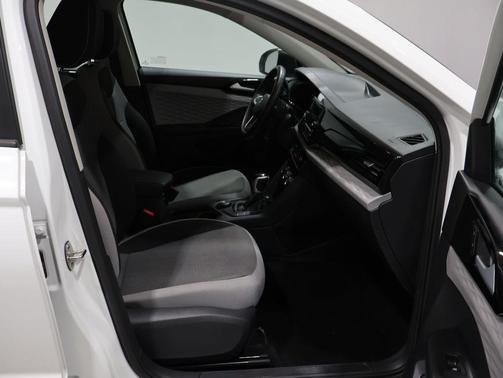 Pure White 2024 Volkswagen Taos 1.5T S