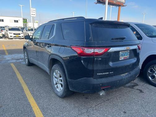 2021 Chevrolet Traverse LT Cloth
