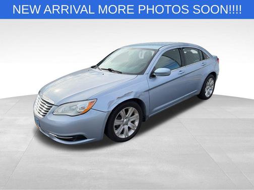 2013 Chrysler 200 Touring