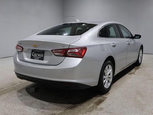 2022 Chevrolet Malibu FWD LT