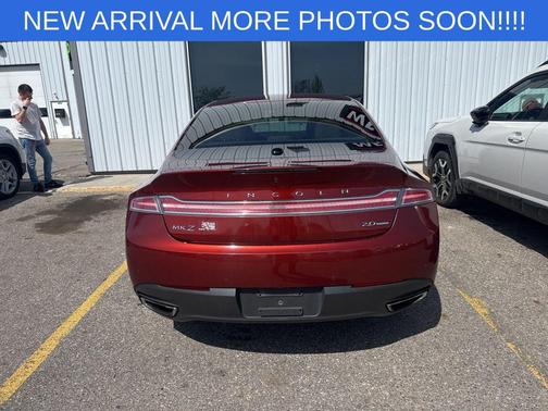 Sunset 2014 Lincoln MKZ Base