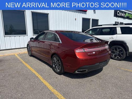 Sunset 2014 Lincoln MKZ Base